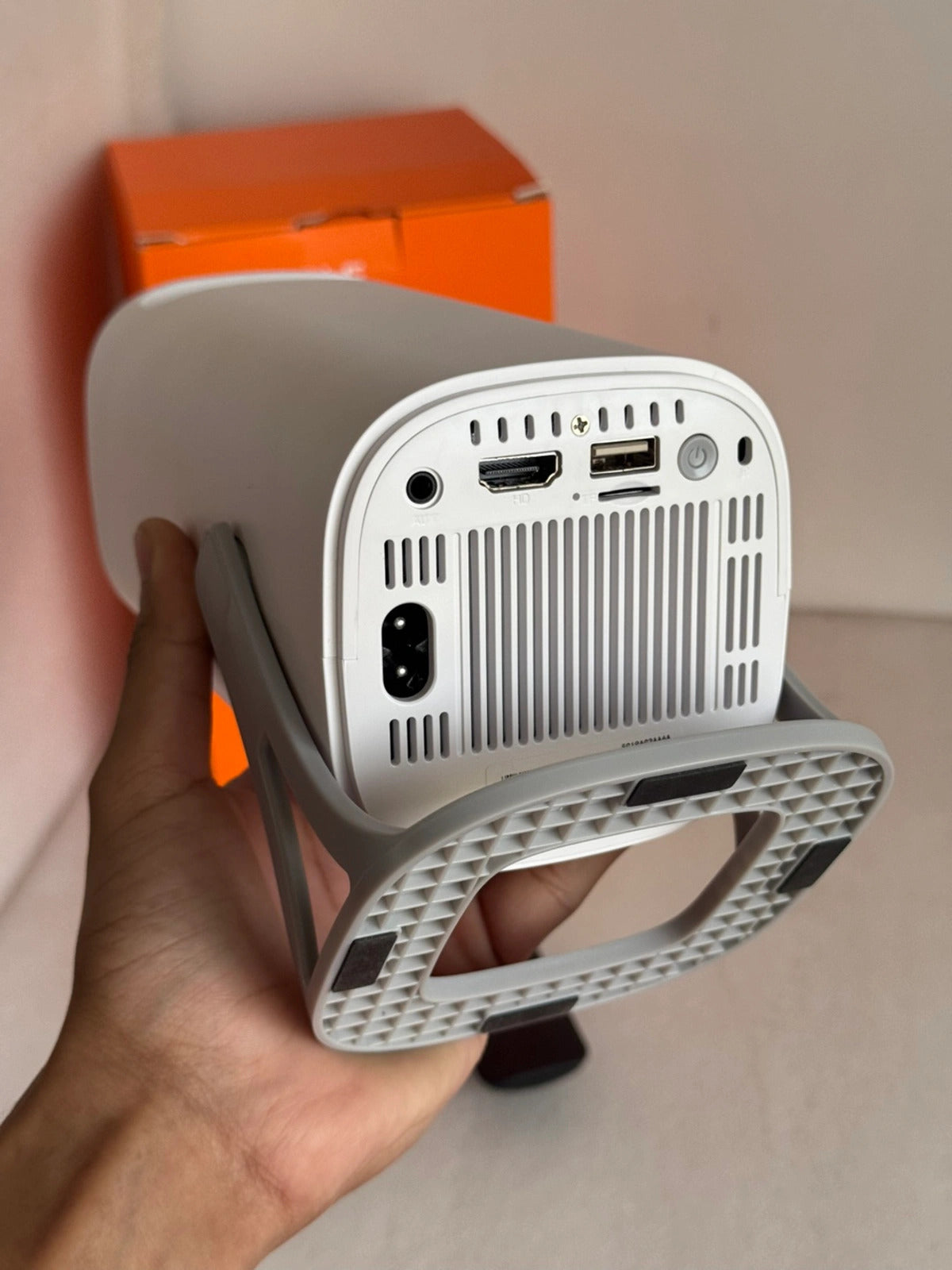 Ultra HD Smart Projector 2K Native resolution and 4K Support